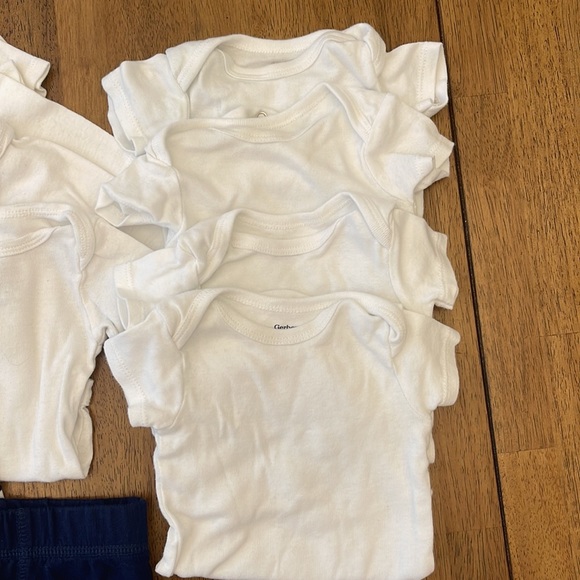 Baby basics bundle - Picture 2 of 7